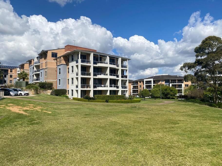 Apartment In Chiswick With Pool, Sauna & Gym Sydney Exterior photo