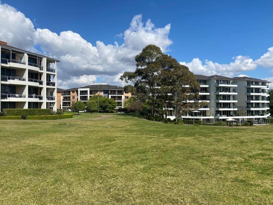 Apartment In Chiswick With Pool, Sauna & Gym Sydney Exterior photo